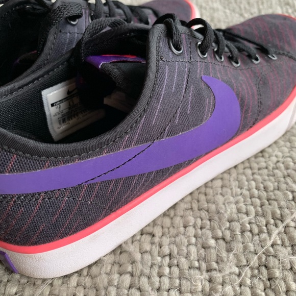 Nike sneakers - Picture 3 of 7